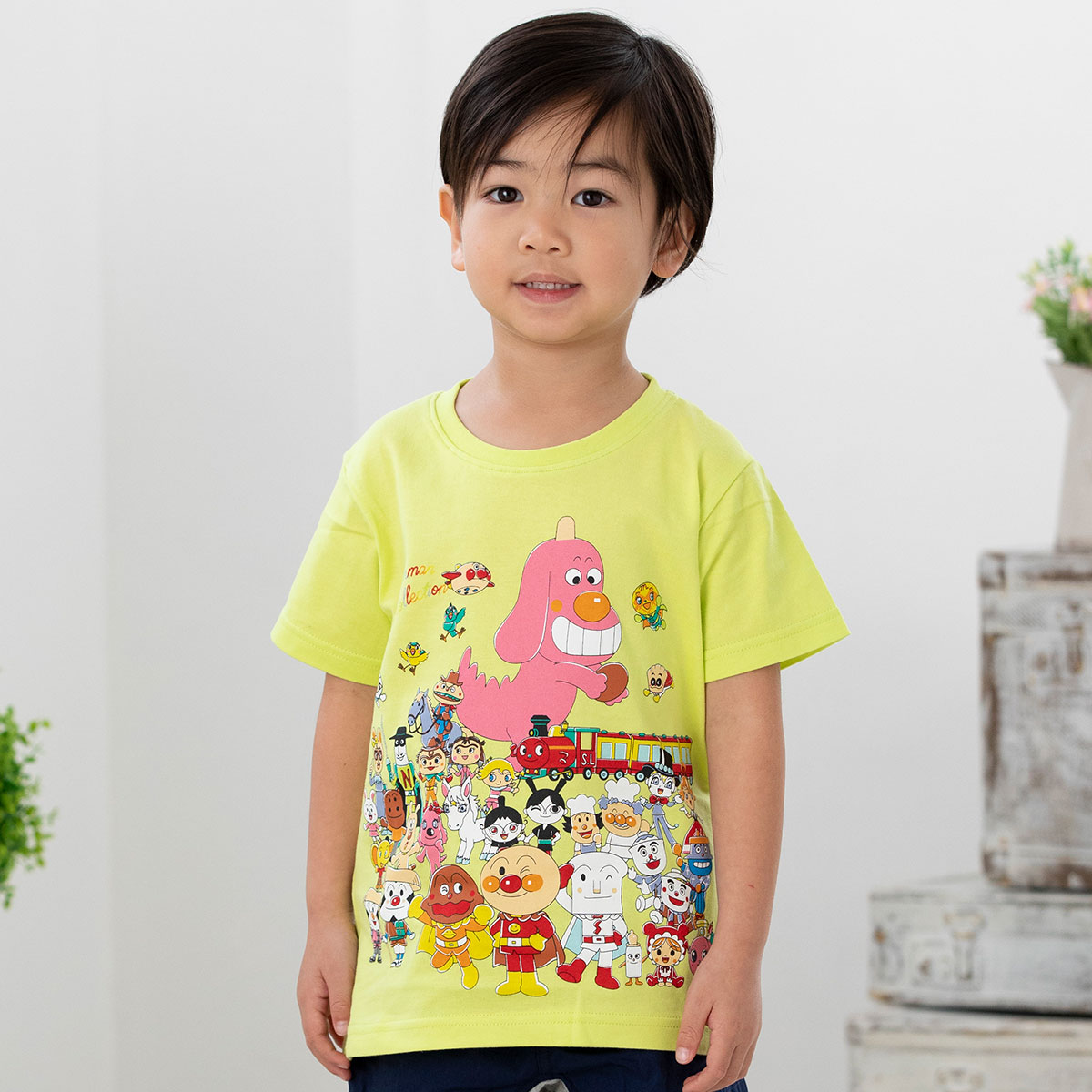 なかまたち柄Tシャツ｜アイテム｜アンパンマンキッズコレクション [ANPANMAN kids collection] ～ 「それいけ！アンパンマン 」の楽しい世界観と、おしゃれなデザインを融合させた子供服ブランド